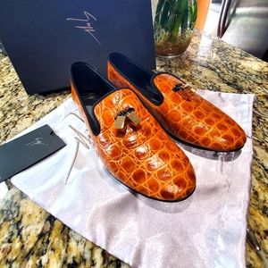 Giuseppe Dalila. Woman size 38.5. Used like new condition